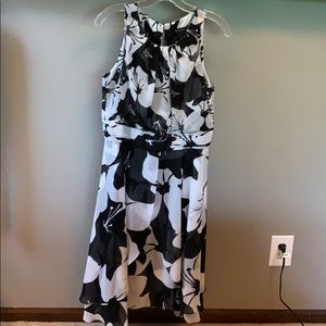 White House Black Market fully lined midi dress.